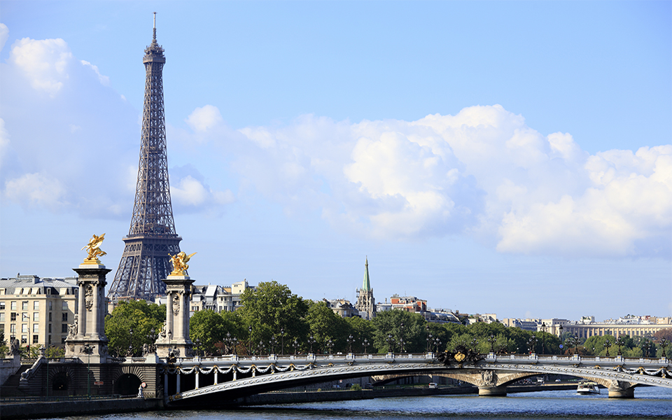 restaurant atypique paris vue tour eiffel