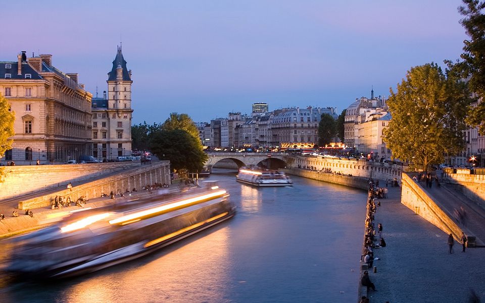 location peniche a quai paris