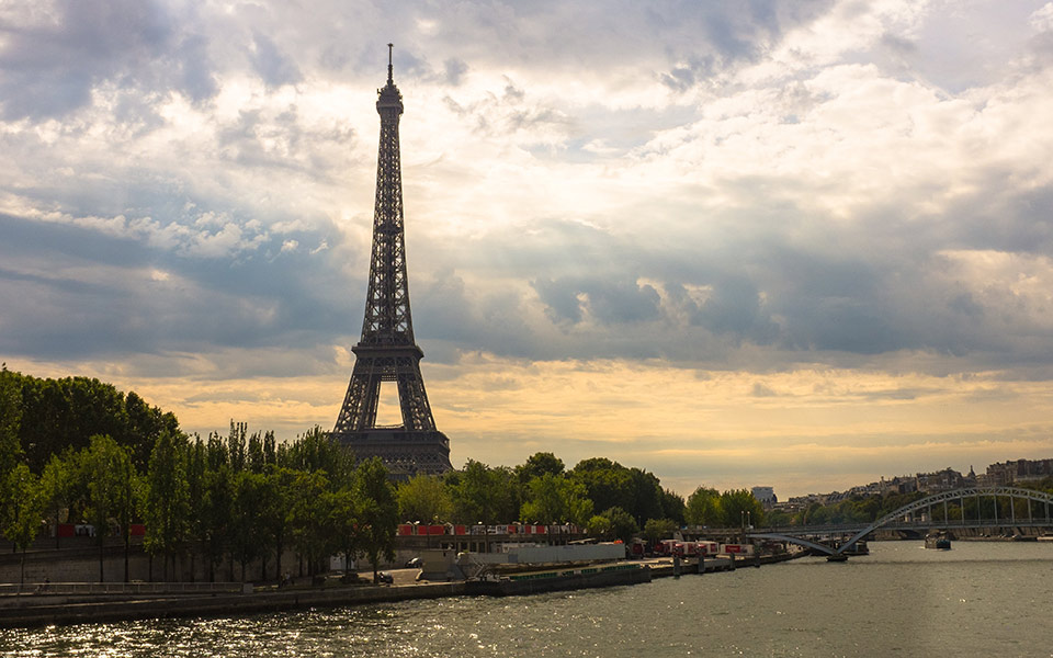 bateau sur la seine paris